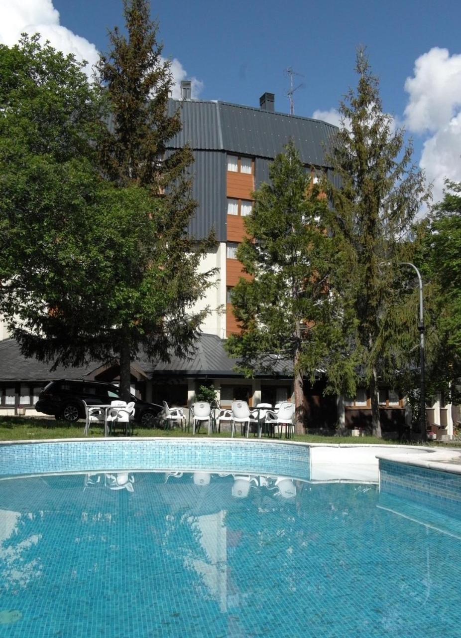Hotel Or Blanc Espot Luaran gambar